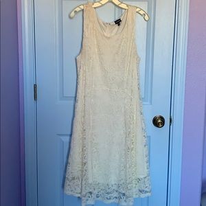 Torrid Plus Size White Flowery Summer Dress Sz 18